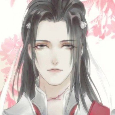 昆明冰雹砸穿屋顶 居民家中戴头盔